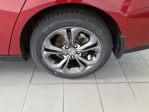 Certified 2024 Honda Accord EX-L image 18