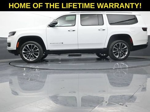 Used 2023 Jeep Wagoneer L Series III w/ Premium Group I AWD/4WD image 53
