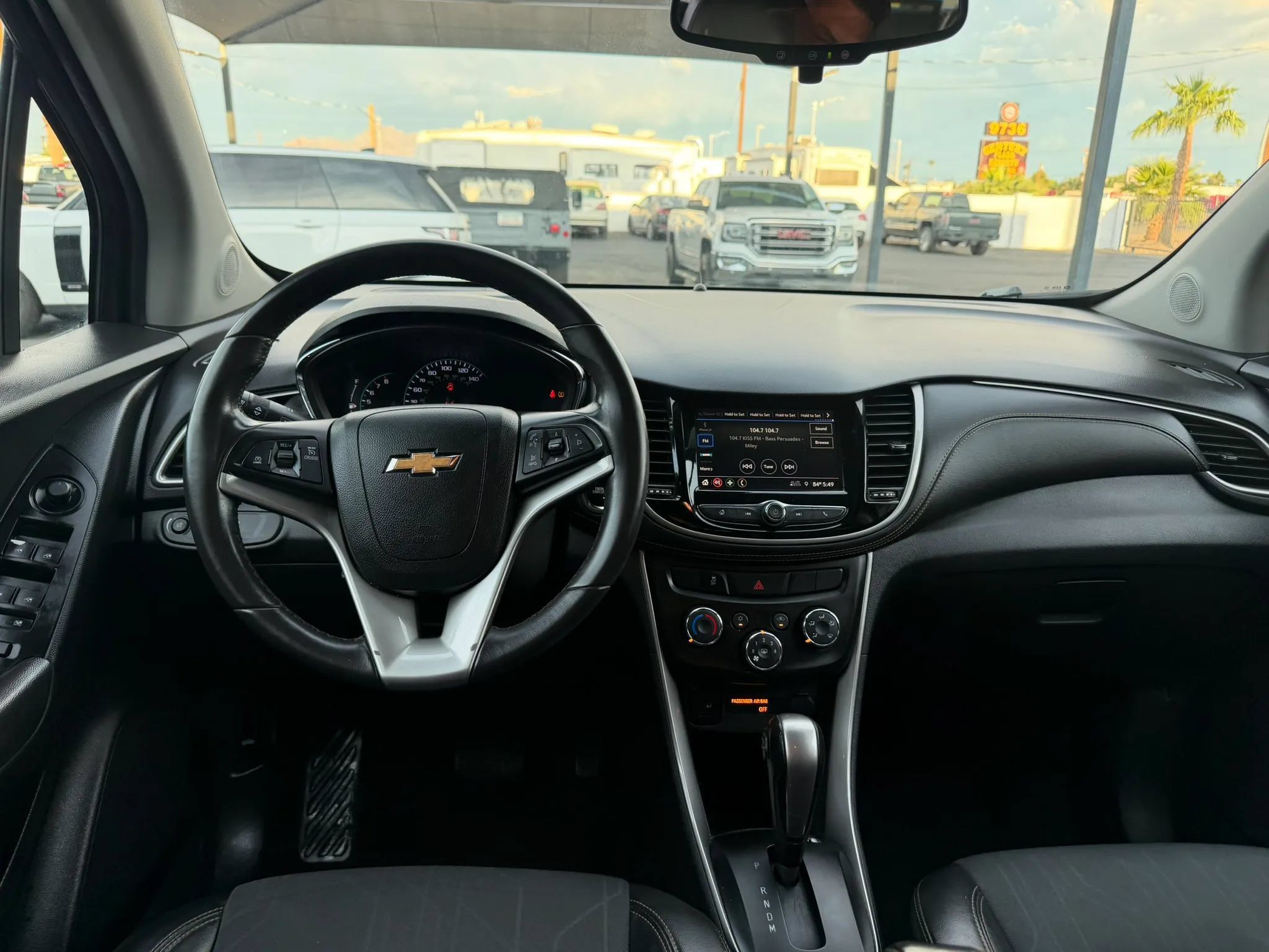Used 2019 Chevrolet Trax LT w/ LT Convenience Package FWD image 24