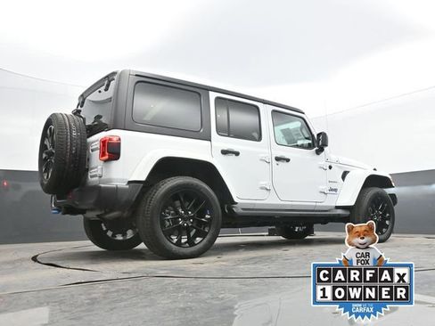 Used 2023 Jeep Wrangler Unlimited Sahara w/ Cold Weather Group image 61