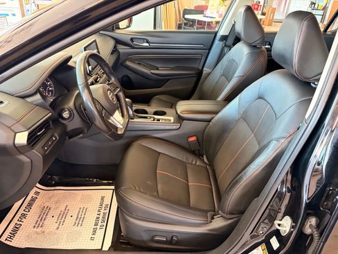 Used 2019 Nissan Altima 2.5 SR image 11