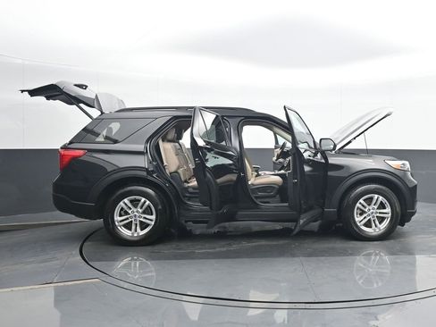 Used 2023 Ford Explorer XLT w/ Equipment Group 202A image 26