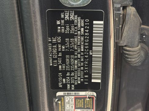 Used 2024 Kia Sorento S FWD image 27