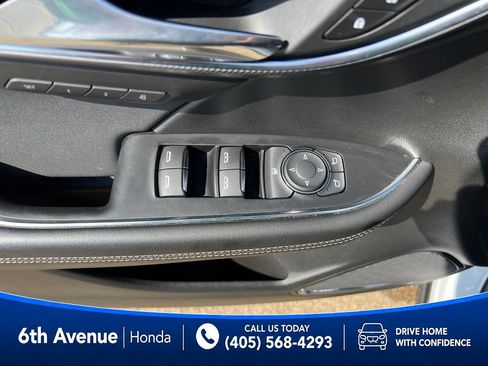 Used 2025 Buick Envision Sport Touring AWD/4WD image 27