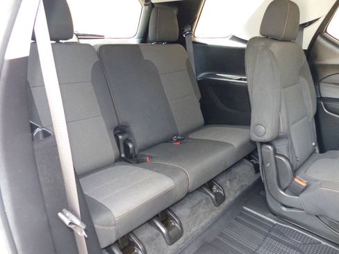 Used 2020 Chevrolet Traverse LT AWD/4WD image 40