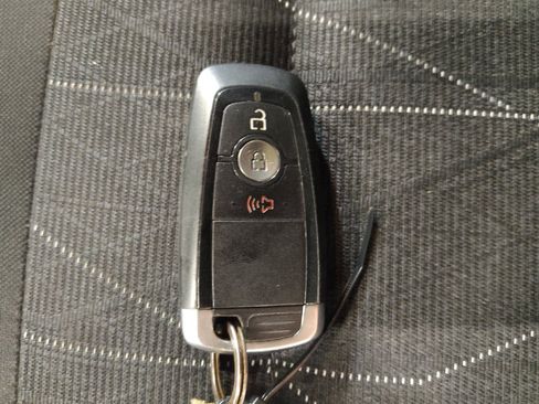 Used 2021 Ford EcoSport SE FWD image 32