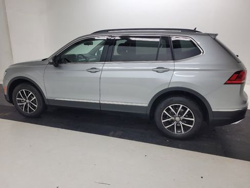Used 2021 Volkswagen Tiguan SE AWD/4WD image 3