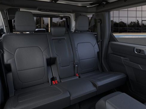 New 2025 Ford Bronco Badlands image 11