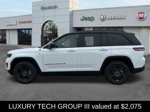 New 2024 Jeep Grand Cherokee Trailhawk w/ Luxury Tech Group III AWD/4WD image 4