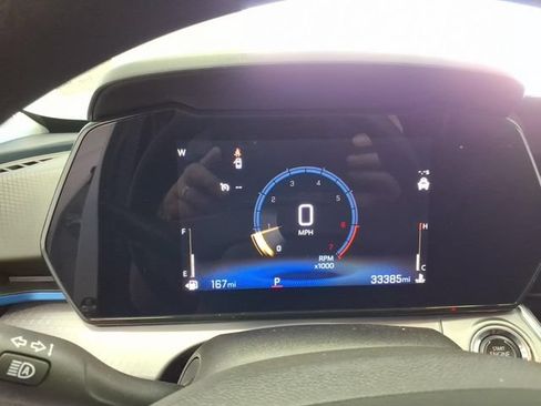 Used 2024 Chevrolet Trax LT FWD image 16