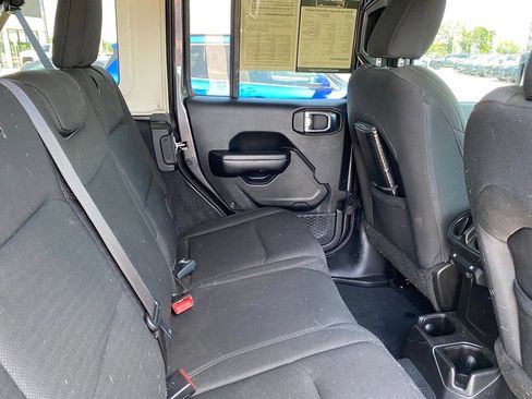 Used 2019 Jeep Wrangler Unlimited Sport S AWD/4WD image 25