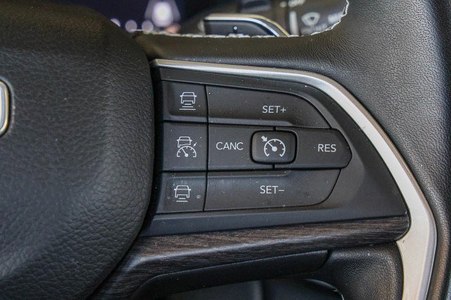 Used 2022 Jeep Grand Cherokee Limited RWD image 25