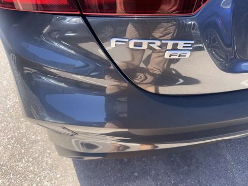 Used 2023 Kia Forte LX FWD image 5