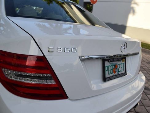 Used 2014 Mercedes-Benz C 300 4MATIC Sedan image 24