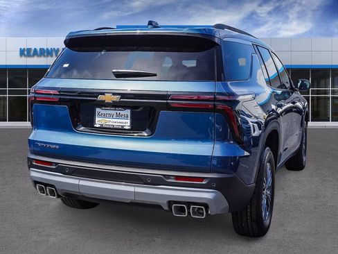 New 2026 Chevrolet Traverse LT FWD image 6