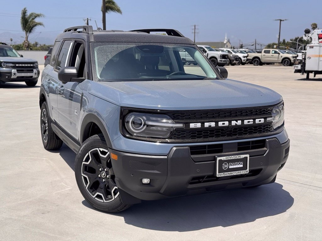 New 2026 Ford Bronco Sport Outer Banks w/ Outer Banks Tech Package+ AWD/4WD image 2