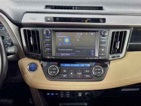 Used 2016 Toyota RAV4 Limited image 33