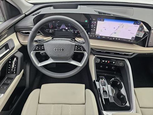New 2025 Audi Q5 Prestige image 5
