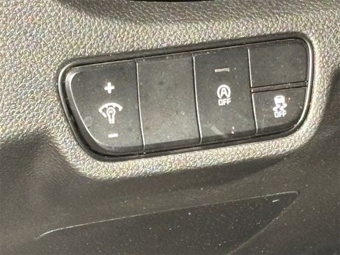 Used 2024 Kia Seltos EX image 19