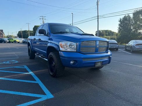 Used 2007 Dodge Ram 1500 Truck SLT AWD/4WD image 4
