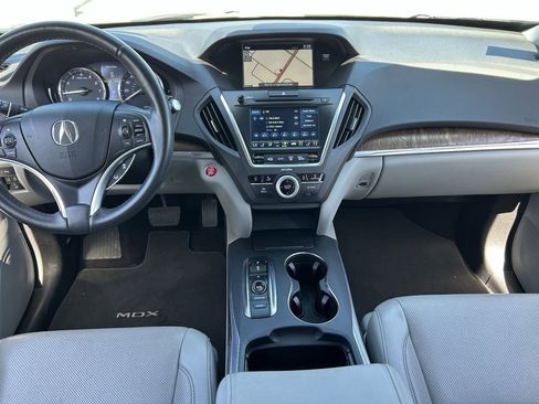 Used 2020 Acura MDX SH-AWD w/ Technology Package image 16