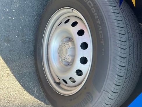 Used 2024 Ford Maverick XL image 5