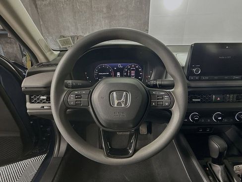 Used 2023 Honda Accord EX image 10