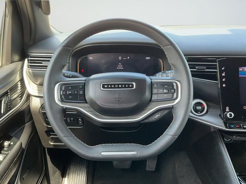 Certified 2024 Jeep Wagoneer Series III AWD/4WD image 9