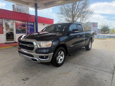 Used 2019 RAM 1500 Big Horn RWD image 7