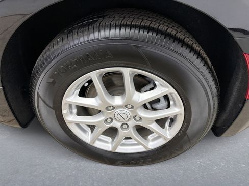 Used 2025 Chrysler Pacifica Select image 22