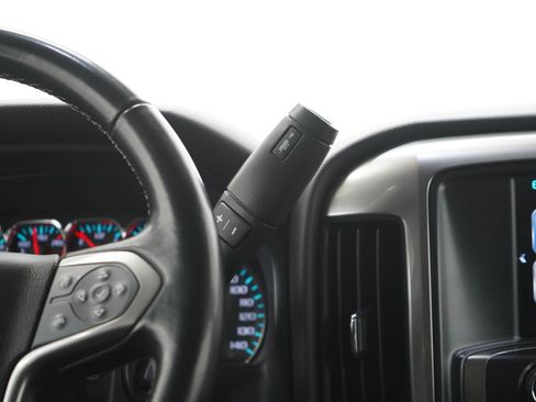 Used 2019 Chevrolet Silverado 1500 LT AWD/4WD image 19