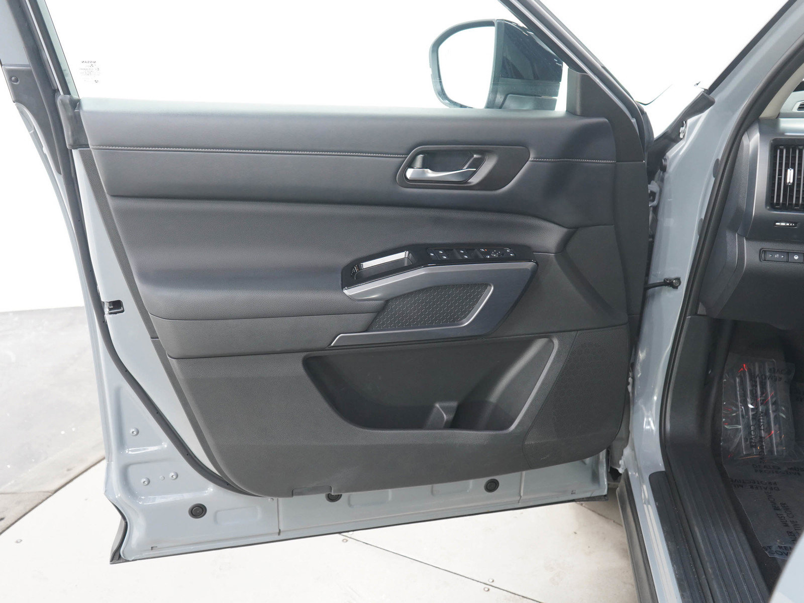 Used 2024 Nissan Pathfinder SL w/ SL Premium Package AWD/4WD image 19