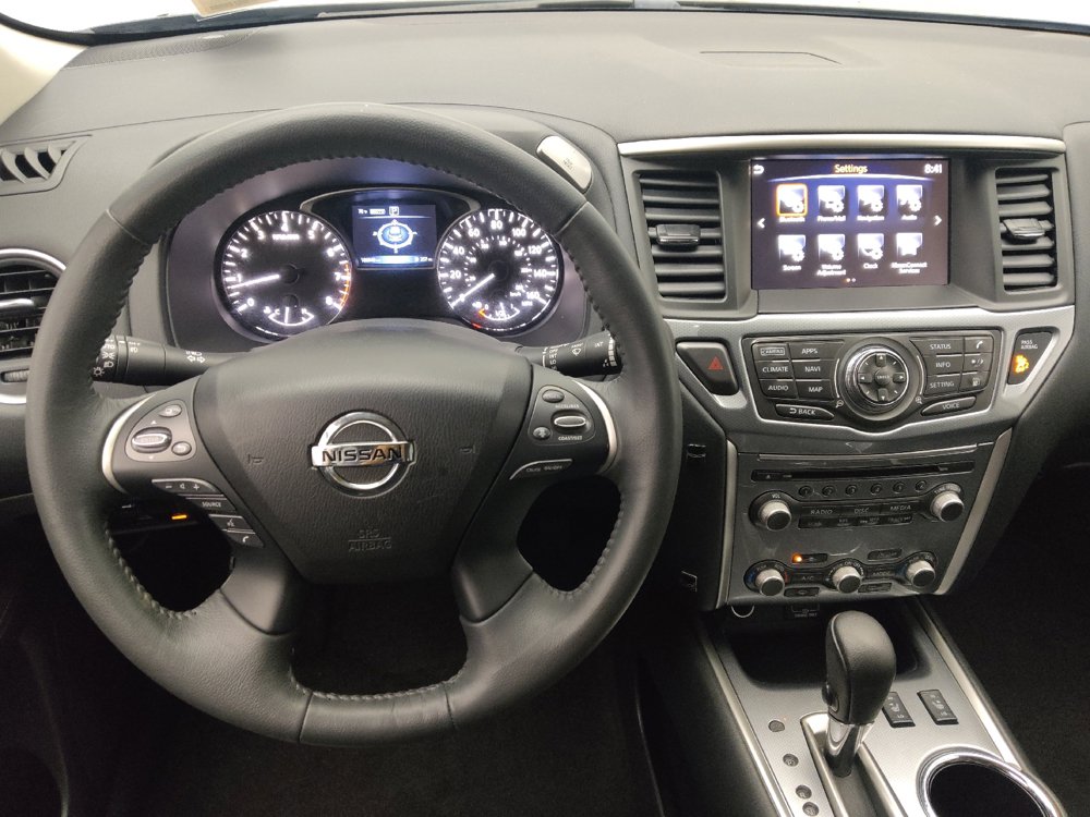 Used 2018 Nissan Pathfinder SL AWD/4WD image 22