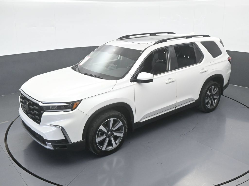 Used 2025 Honda Pilot Touring image 53