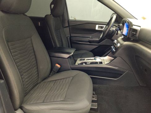 Used 2020 Ford Explorer XLT RWD image 21