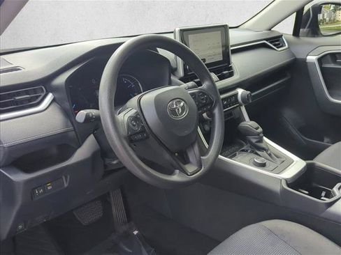 Certified 2025 Toyota RAV4 LE AWD/4WD image 9