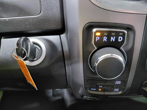 Used 2023 RAM 1500 Classic SLT w/ Protection Group AWD/4WD image 18