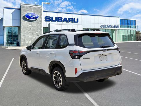 Used 2025 Subaru Forester AWD/4WD image 4
