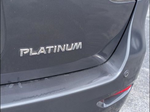 Used 2014 Nissan Pathfinder Platinum w/ Platinum Premium Package FWD image 22