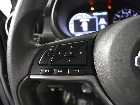 Used 2021 Nissan Kicks SV image 14