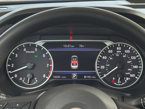 Used 2025 Nissan Sentra SV FWD image 39