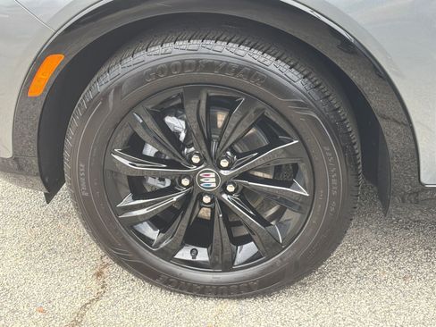 Used 2025 Buick Envista Sport Touring image 30