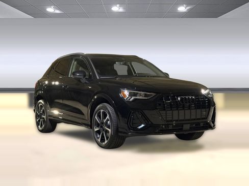 Certified 2025 Audi Q3 2.0T Premium Plus w/ Premium Plus Package AWD/4WD image 7