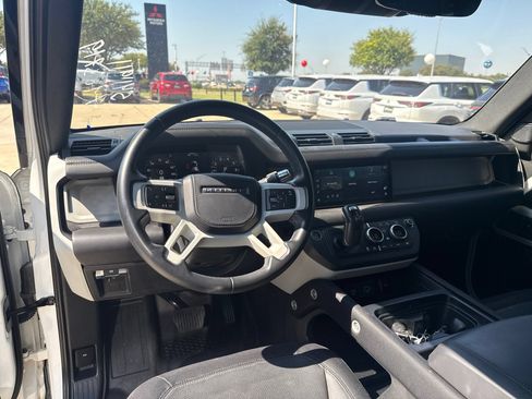 Used 2022 Land Rover Defender 110 X-Dynamic HSE AWD/4WD image 7