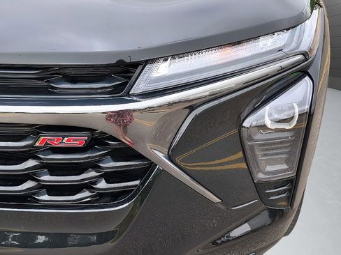 Used 2024 Chevrolet Trax RS w/ Driver Confidence Package image 24