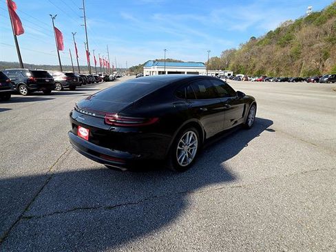 Used 2018 Porsche Panamera w/ Premium Package Plus image 10