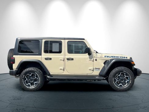 Used 2022 Jeep Wrangler Unlimited Rubicon 4xe w/ Safety Group AWD/4WD image 3