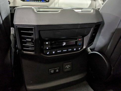 Used 2025 Toyota Sequoia Capstone AWD/4WD image 16