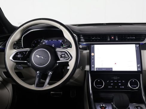Used 2024 Jaguar XF R-Dynamic SE AWD/4WD image 35