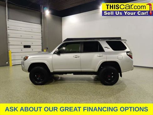 Used 2023 Toyota 4Runner TRD Off-Road Premium AWD/4WD image 5